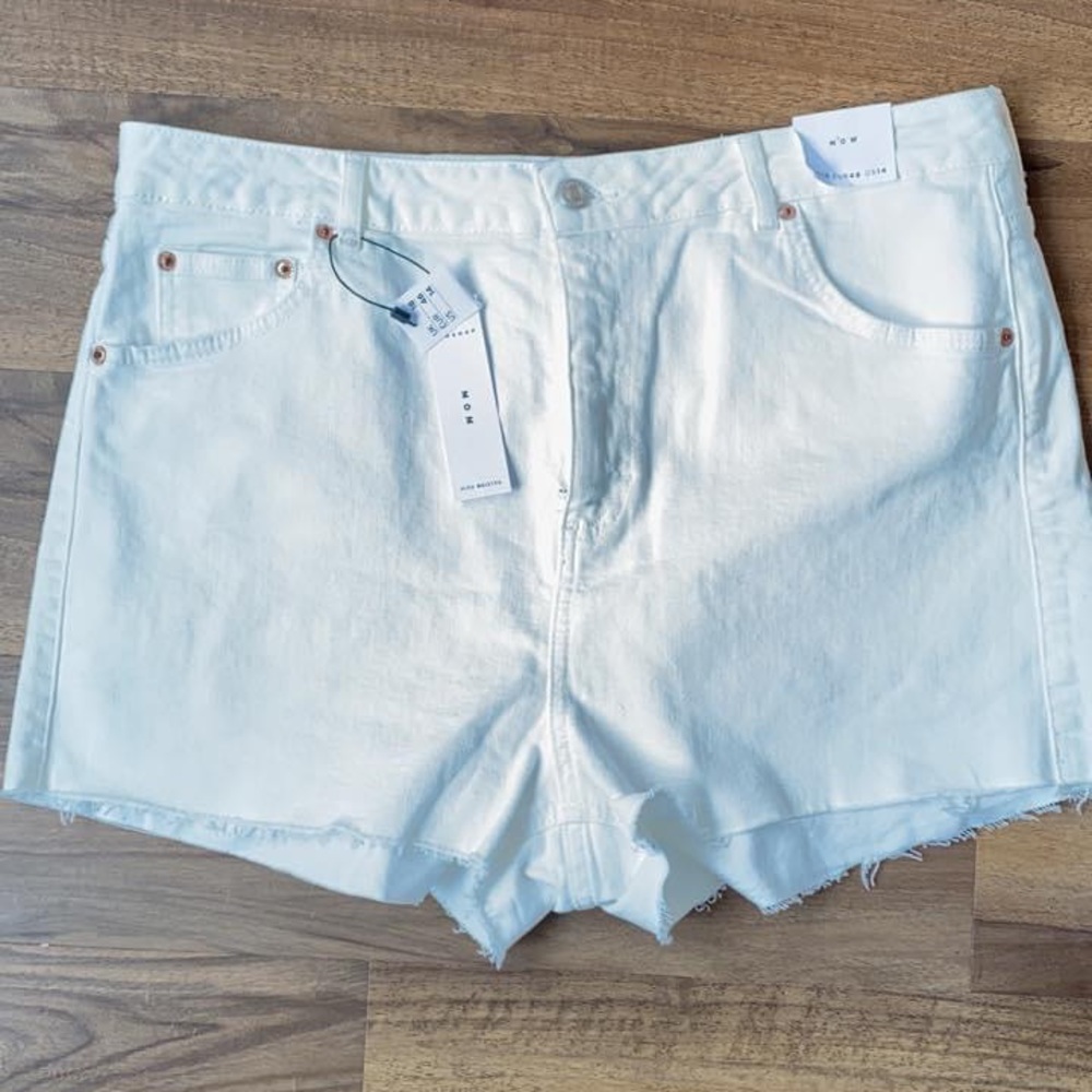 Top Shop Mom White Denim Shorts